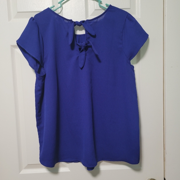 Torrid Blue Split Flutter sleeve Blouse With Pleated Neckline - Picture 2 of 10